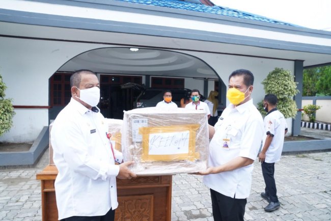 Pemprov Papua Bagi 5.000 Masker ke Keerom 