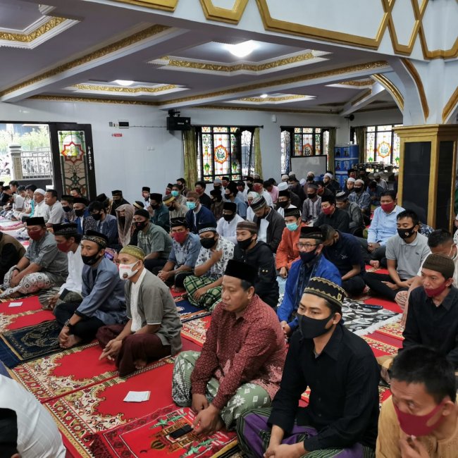 Ibadah Sholat Ied di Masjid Al Mujahidin Mulia Berlangsung Sesuai Protokol Kesehatan 