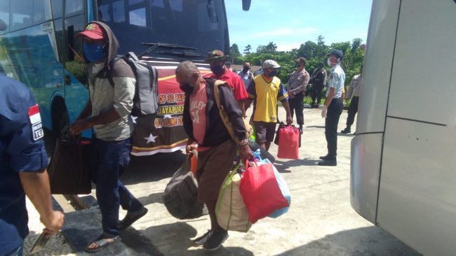 Terlibat Kasus Keimigrasian 30 WNA asal Papua New Guinea Dipulangkan