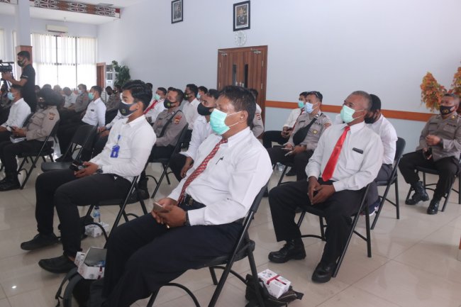  Puslitbang Polri Evaluasi dan Standarisasi Senjata Api di Polda Papua
