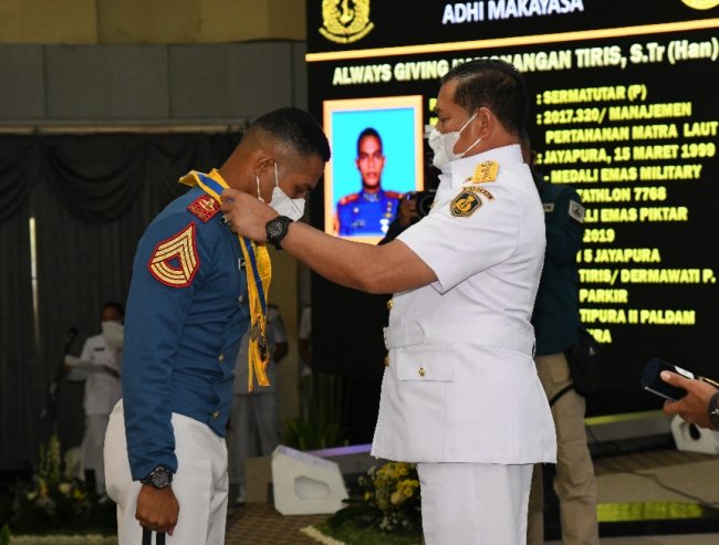 Anak Juru Parkir di Papua Raih Adhi Makayasa Akademi Angkatan Laut