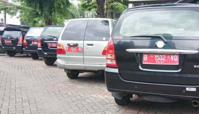 Wujud Mobil-mobil yang bakal Dijual Murah Oleh KPK