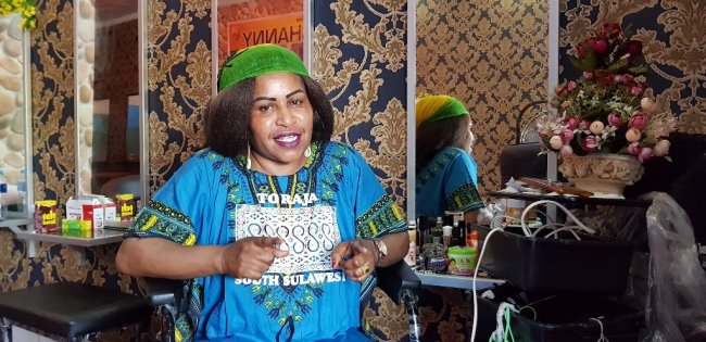 Bermodalkan Iman yang Kuat, Ema Mabel Sukses Kembangkan Usaha Salon Kecantikan