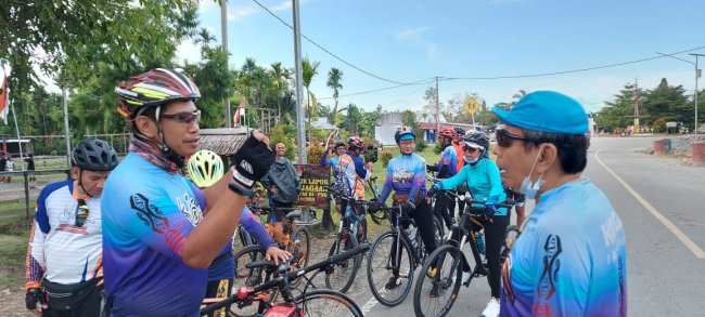 Komunitas Sepeda KO'GAS Promosikan PON XX Papua dengan Tetap Gowes