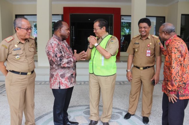 Gubernur Sulawesi Tengah Ucapkan Terima Kasih Atas Bantuan Kemanusiaan Dari Pemprov Papua 