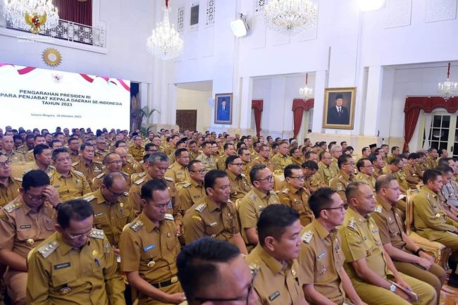 Gubernur Waterpauw Hadiri Pertemuan di Istana Negara, Presiden Jokowi: Kepala Daerah Harus Netral Pada Pemilu