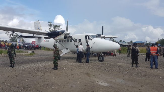 Pesawat Twin Otter Ditembaki OTK di Nduga Papua