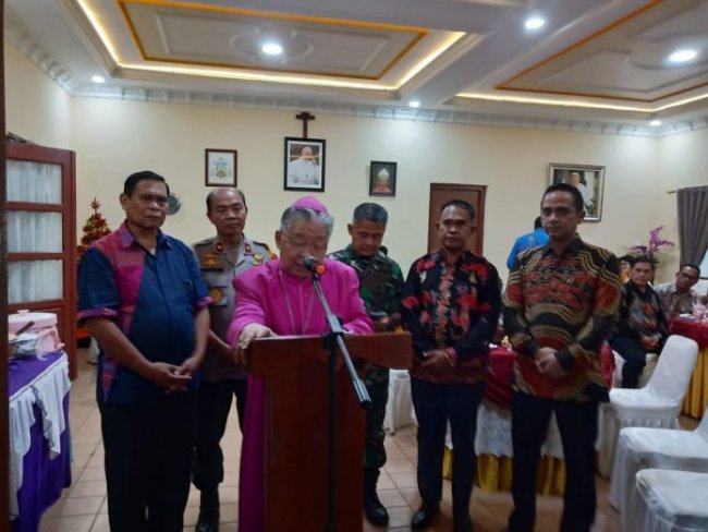 Wakapolda Papua Hadiri Open House Administrator Apostolik Keuskupan Agung Merauke