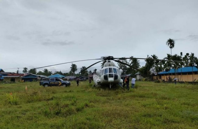 Cuaca Buruk, Helikopter Tujuan Mimika Mendarat Darurat di Nimbokrang