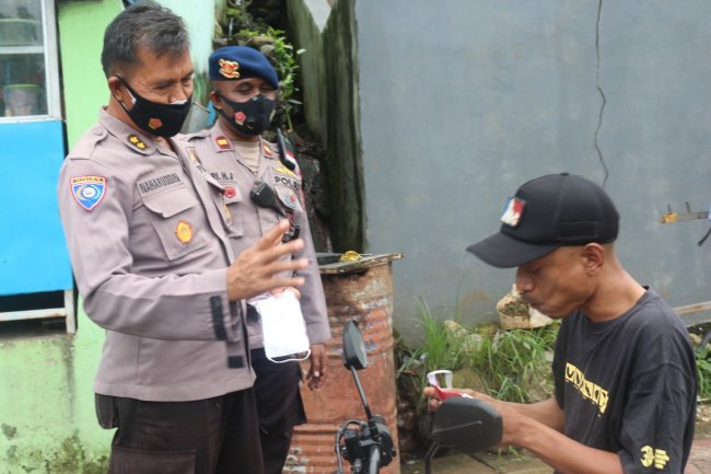 Satgas  Aman Nusa 2 Matoa Patroli dan Edukasi Prokes