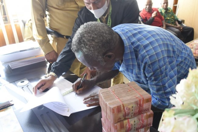 Pelaksanaan Rapat Tahunan Sidang Klasis GIDI, Bupati Puncak Jaya Bantu Rp1 Miliar 