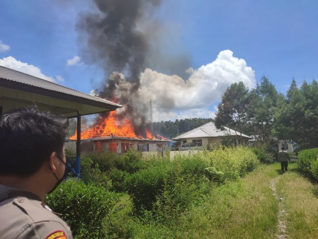 Polisi Amankan Seorang Terduga Pelaku Pembakaran di Kompleks Perumahan Pemda Yalimo