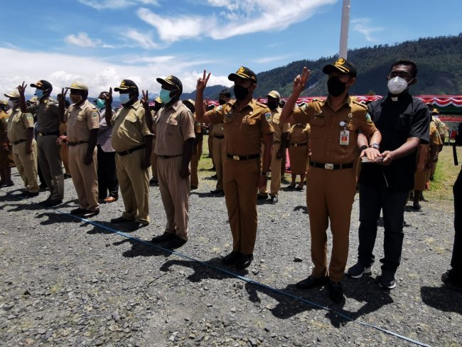 Bupati Puncak Jaya Lantik 469 Pejabat Eselon IV, 70 Persen OAP