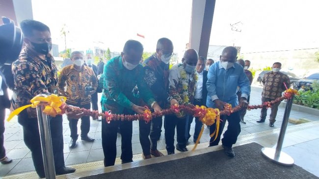Gubernur Papua Hadiri Grand Opening Suni Hotel Abepura, Beri Apresiasi Dua Sosok Ini 