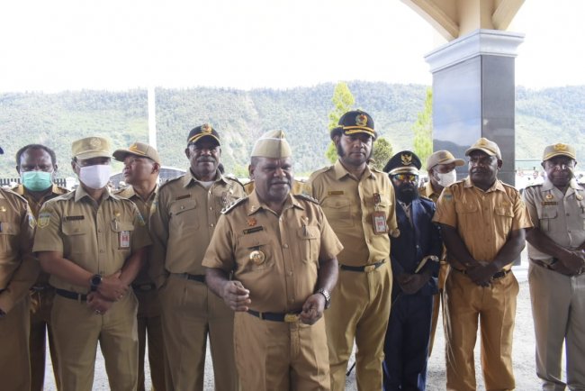 Bupati Puncak Jaya Tegaskan Tolak Farmasi K-2 Karena Alasan Ini