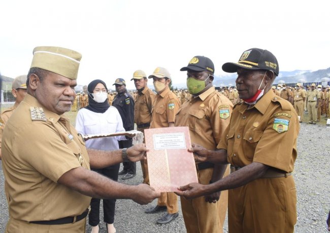 Bupati Yuni: Penunjukan Pelaksana Tugas, Refleksi Keterwakilan Distrik dan Kampung