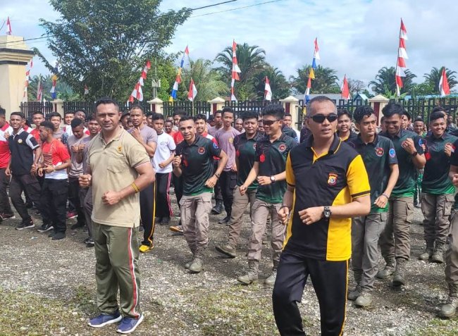 Jaga Kekompakan Jelang Hut ke-77 RI, TNI Polri di Yahukimo Olahraga Bersama