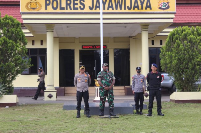 Kodim Jayawijaya Back Up Polres Amankan Kedatangan Penjabat Gubernur Papua Pegunungan