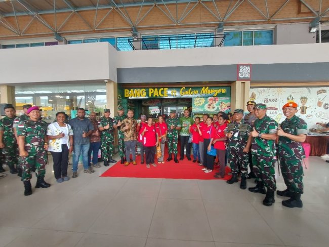Pangdam Cenderawasih Resmikan Gerai 'Bang Pace' Korem 172/PWY di Bandara Sentani 