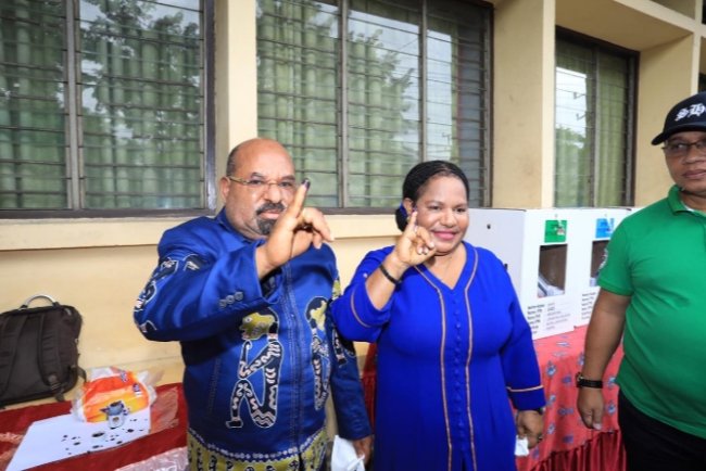 Istri dan Anak Gubernur Papua Lukas Enembe Penuhi Panggilan KPK