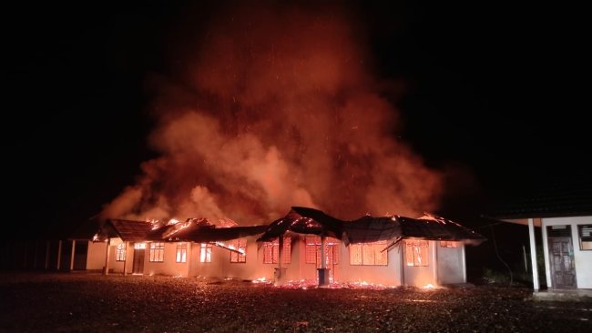 Gedung SMPN 2 Dekai Yahukimo Terbakar, Dua Pemuda Diamankan Polisi