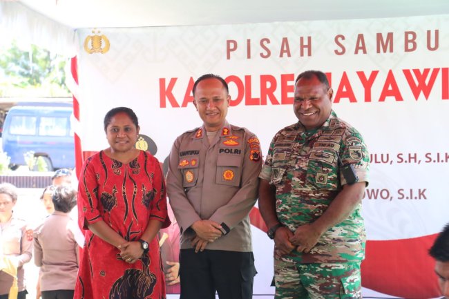 Jaga Sinergitas TNI - Polri, Dandim 1702/JWY Hadiri Acara Lepas Sambut Kapolres Jayawijaya
