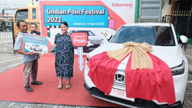 Warga Asal Jayapura Menangkan Honda HRV dari Program Telkomsel Poin Festival 2022