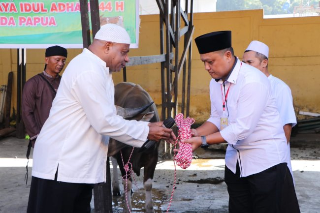 Kapolda Papua: Spirit Berqurban untuk Ketaatan Kepada Allah SWT 