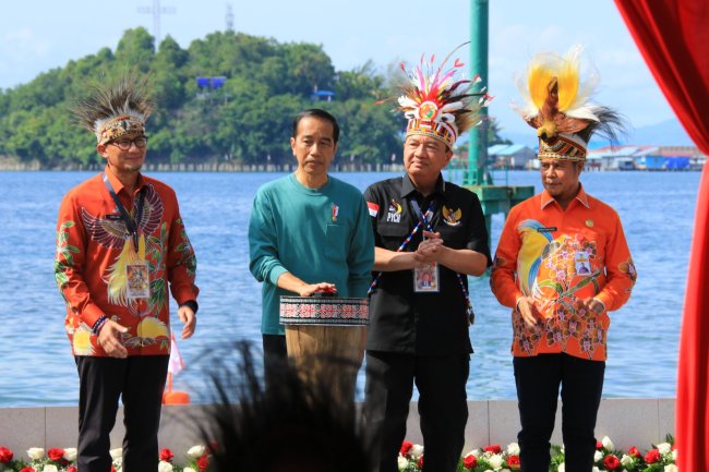 Buka Papua Street Carnival, Presiden Apresiasi Kemajuan PYCH Bidang Fashion