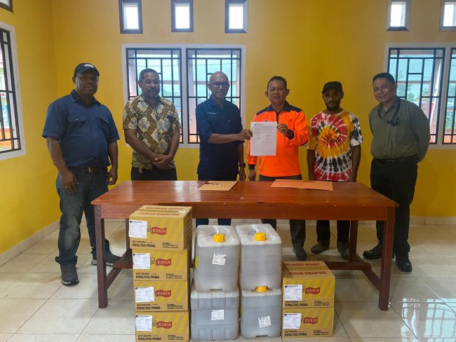 Freeport Indonesia Serahkan Bantuan Kemanusiaan Tehadap Korban Banjir dan Longsor Distrik Tembagapura