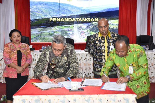 MoU Pemda Puncak Jaya dan Bank Papua Tentang Penyaluran Gaji dan Fasilitas Kredit Pegawai