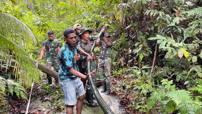 Tahun Baru 2024, TNI AD Berikan Kado Istimewa untuk Masyarakat Kaureh Papua