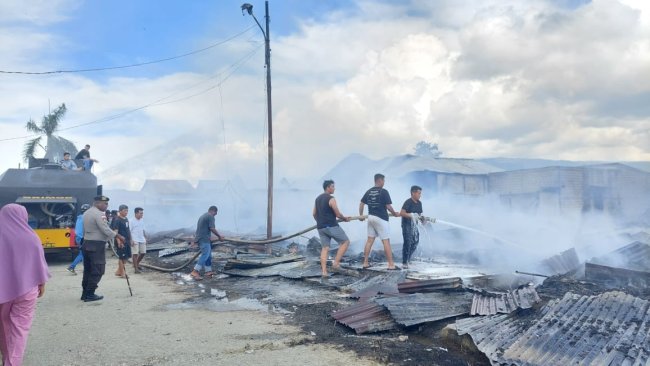 Polisi Olah TKP Kebakaran Serentak di Pasar Youtefa, Diduga Ada Unsur Kesengajaan