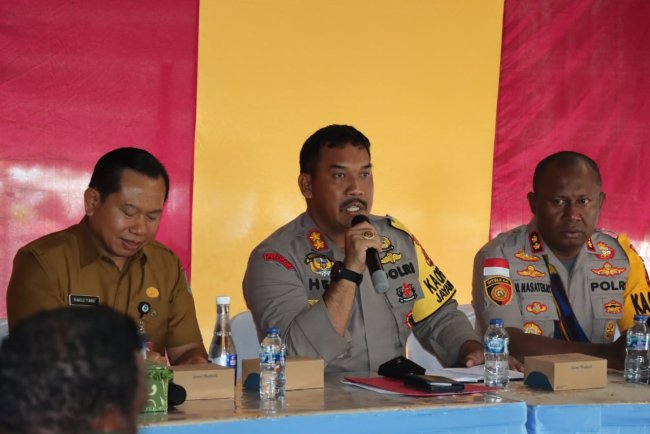 Polres Jayawijaya Fasilitasi Mediasi Tiga Kelompok Warga yang Bertikai Menuju Perdamaian