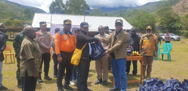 Pemprov Papua Tengah Kirim Bantuan Bama untuk Warga Terdampak Bencana di Puncak Jaya dan Intan Jaya