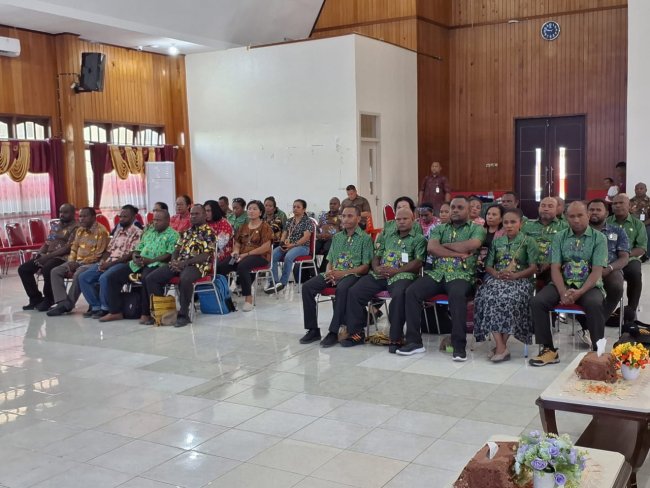 Pj Sekda Papua Tengah Lepas 40 ASN Ikuti Magang di Jakarta