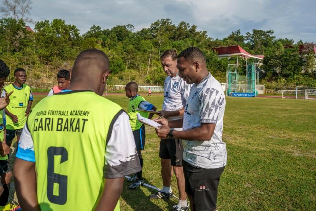 Terpilih dari Ribuan Peserta, 30 Anak Papua Lolos Seleksi Papua Football Academy 2024