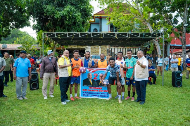 Temui Klub Cigombong Putra yang tengah latihan, Mari-YO Janji Benahi Lapangan Cigombong