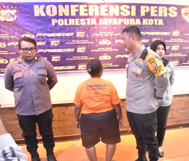 IRT Ditangkap Polisi Atas Kepemilikan Ganja Seberat 9,6 Kilogram