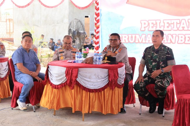 Kapolda Papua Hadiri Groundbreaking Pembangunan Perumahan Bersubsidi Serentak oleh Kapolri di Kampung Holtekamp