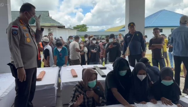 11 Jenazah Korban Kebrutalan KKB di Yahukimo Diserahkan ke Keluarga 11 Jenazah Korban Kebrutalan KKB di Yahukimo Diserahkan ke Keluarga