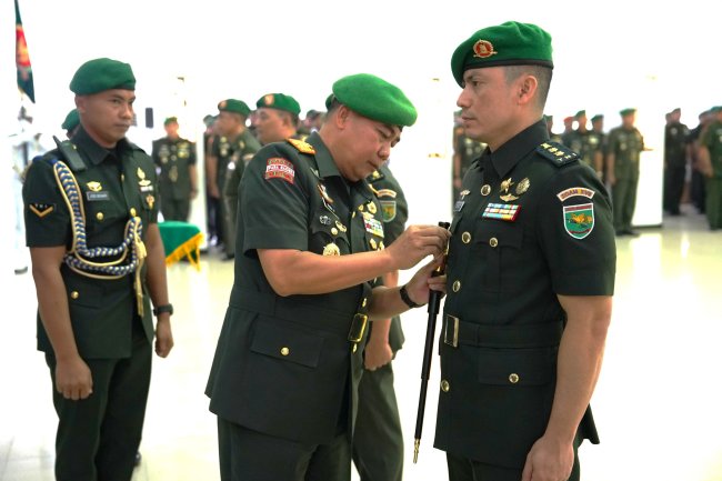 Pangdam XVII/Cenderawasih Pimpin Sertijab Kazidam, Kakudam dan Penyerahan Jabatan Kasansidam Pangdam XVII/Cenderawasih Pimpin Sertijab Kazidam, Kakudam dan Penyerahan Jabatan Kasansidam