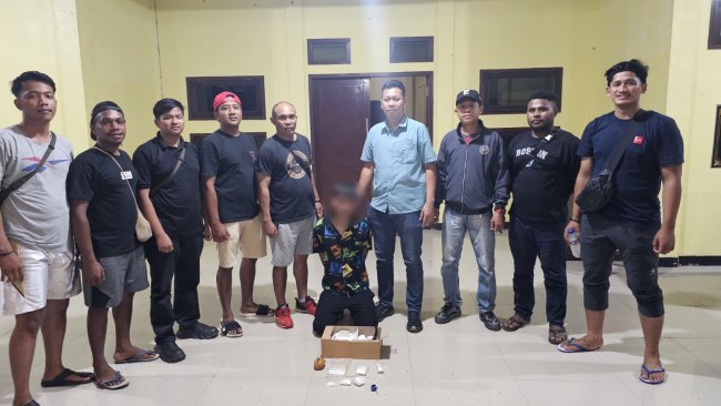 Berawal dari Kasus Laka Lantas, Polisi Berhasil Tangkap Pengedar Sabu di Boven Digoel Berawal dari Kasus Laka Lantas, Polisi Berhasil Tangkap Pengedar Sabu di Boven Digoel