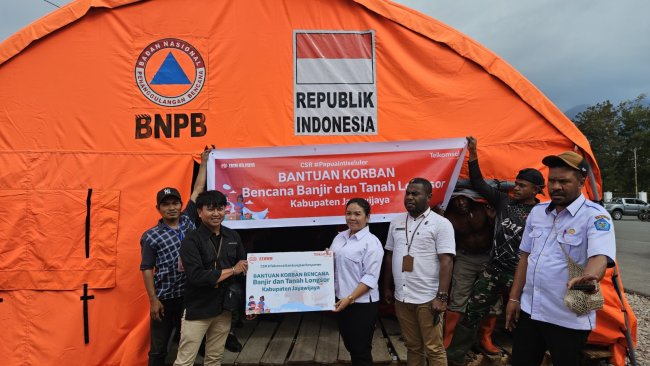 Peduli Bencana Banjir Wamena, Telkomsel Salurkan Bantuan CSR Logistik serta Posko Layanan Telepon Gratis Peduli Bencana Banjir Wamena, Telkomsel Salurkan Bantuan CSR Logistik serta Posko Layanan Telepon Gratis