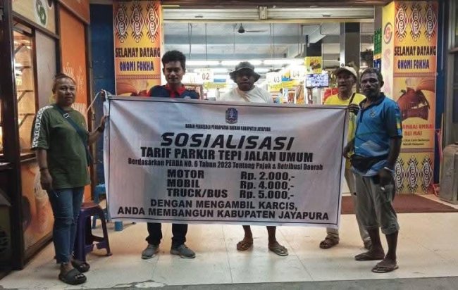 Tingkatkan PAD, Bappenda Bergerak Menata Parkiran di Kabupaten Jayapura Tingkatkan PAD, Bappenda Bergerak Menata Parkiran di Kabupaten Jayapura