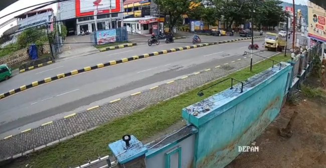 Sopir Truk Ngantuk, Tabrak Dua Motor, Satu Korban Meninggal Dunia Sopir Truk Ngantuk, Tabrak Dua Motor, Satu Korban Meninggal Dunia