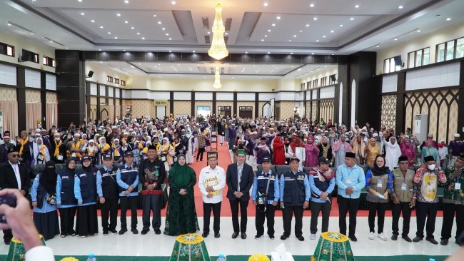 391 Jemaah Haji Kloter 29 Papua Kembali ke Tanah Air