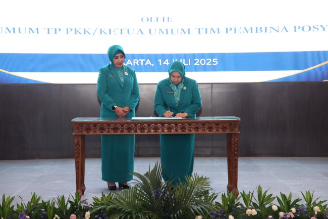 Tyas A. Fatoni Dilantik Jadi Pj Ketua TP PKK Provinsi Papua Tyas A. Fatoni Dilantik Jadi Pj Ketua TP PKK Provinsi Papua
