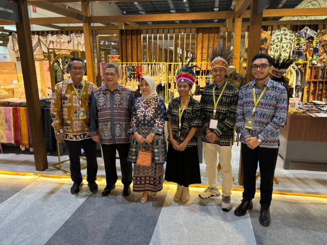 UMKM Unggulan Papua Hadir Mengikuti Karya Kreatif Indonesia (KKI) 2025 UMKM Unggulan Papua Hadir Mengikuti Karya Kreatif Indonesia (KKI) 2025