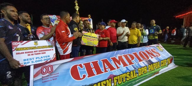 Herlin Monim Tutup Rangkaian Semarak Hut ke-80 Kemerdekaan RI yang Digelar DPR Papua Herlin Monim Tutup Rangkaian Semarak Hut ke-80 Kemerdekaan RI yang Digelar DPR Papua